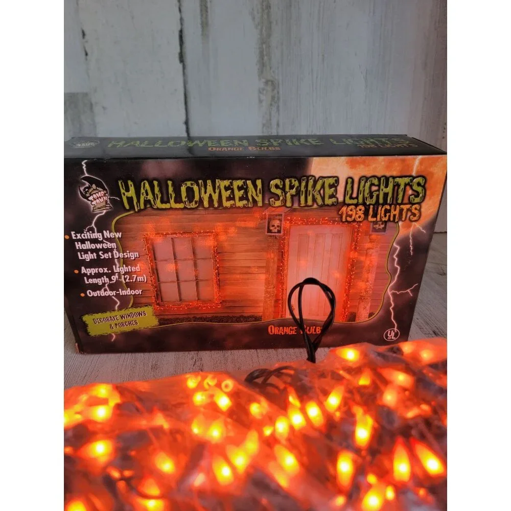 Halloween Spike Lights‎ 198 orange bulbs home decor
